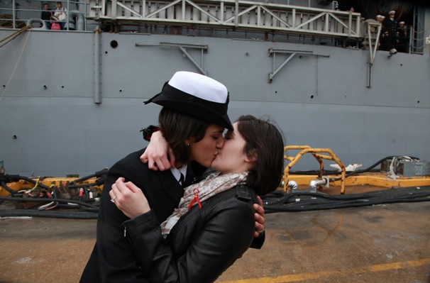 APTOPIX_US_Navy_Gay_Kiss_04ee7